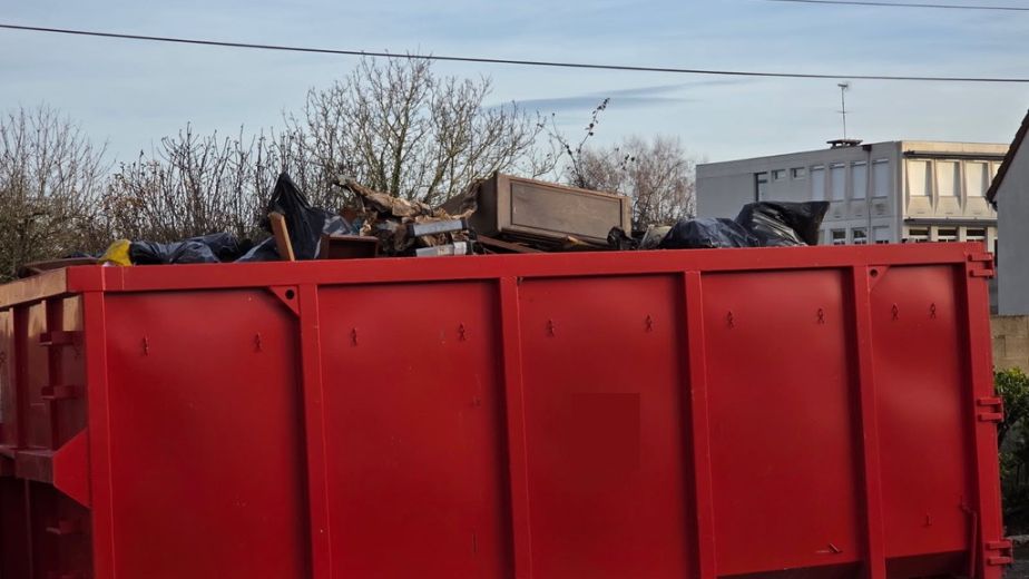 MS Multiserv’ intervient dans l’Aisne & l’Oise pour des prestations multiservices: espaces verts, travaux et évacuations.