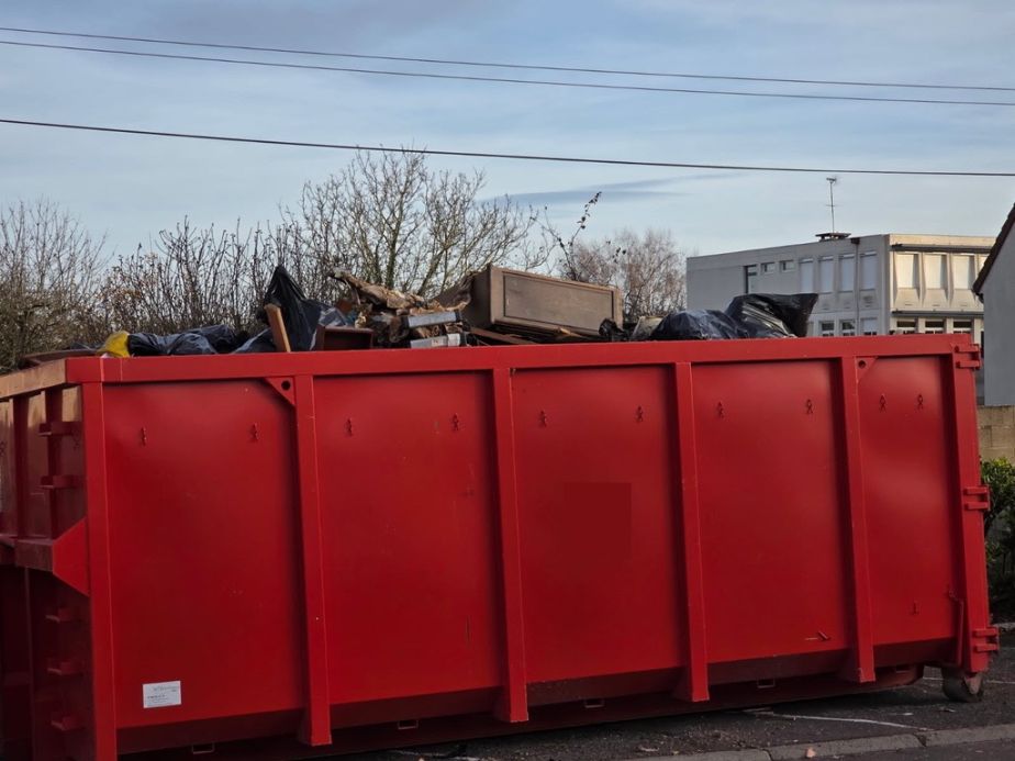MS Multiserv’ intervient dans l’Aisne & l’Oise pour des prestations multiservices: espaces verts, travaux et évacuations.